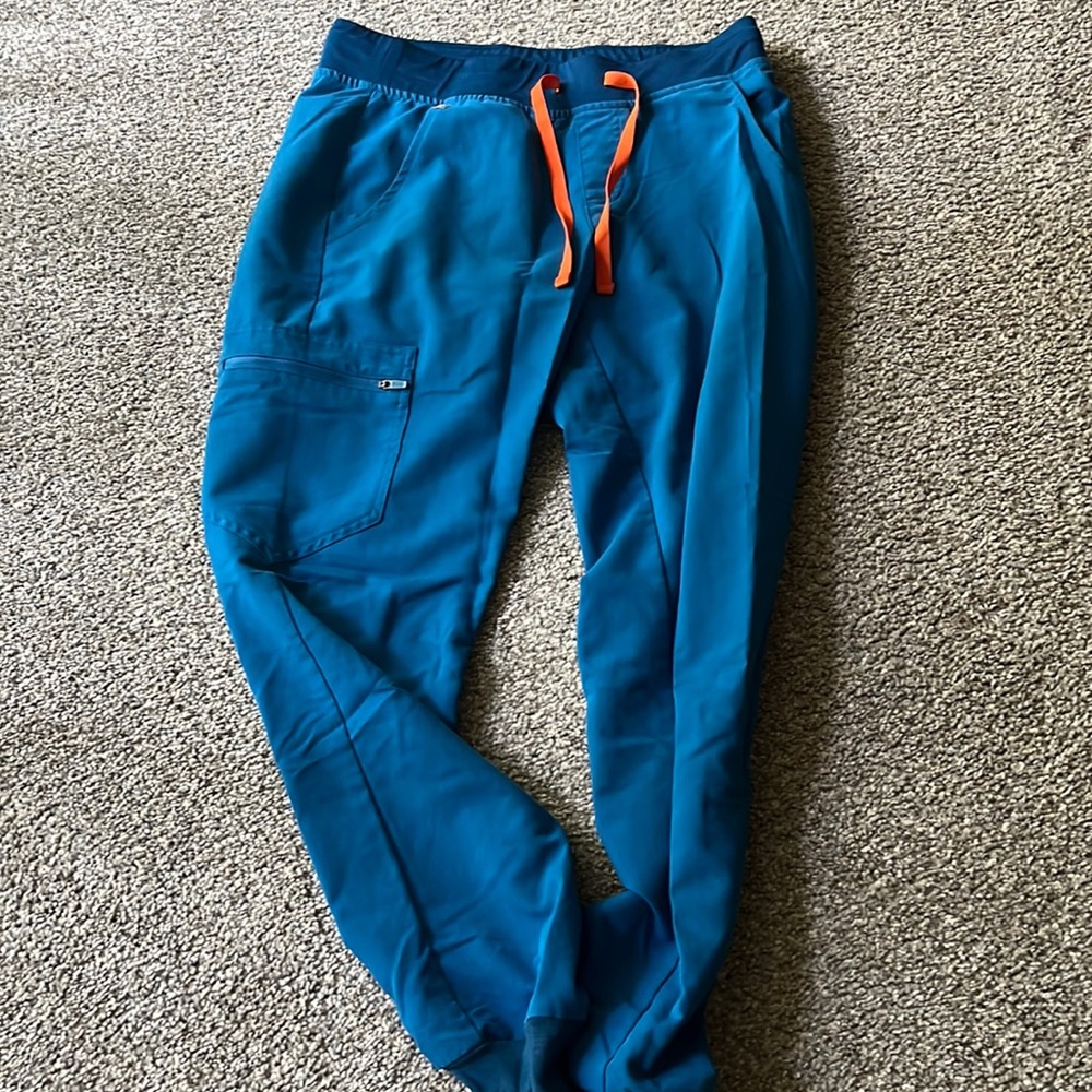 Figs jogger scrub pants